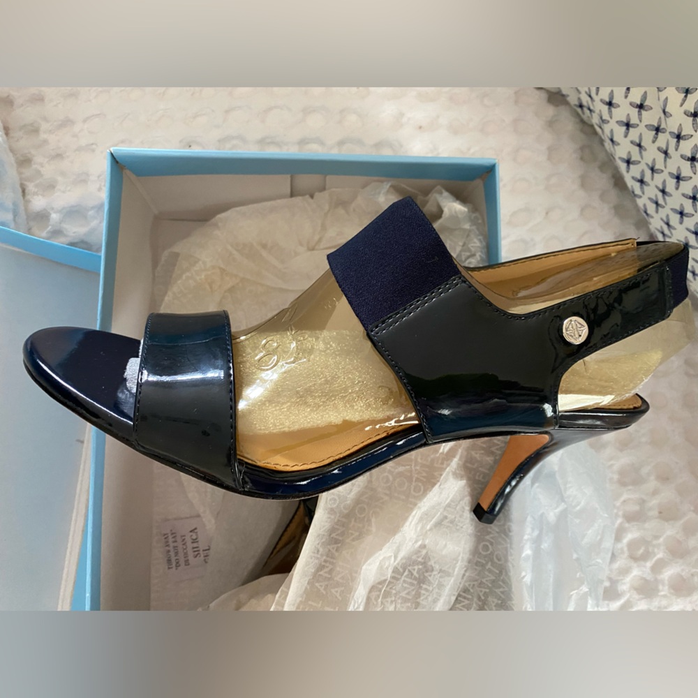 ANTONIO MELANI Black Patent Leather Heels